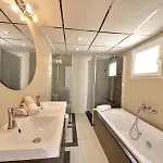 Penthouse Sabina شقة *